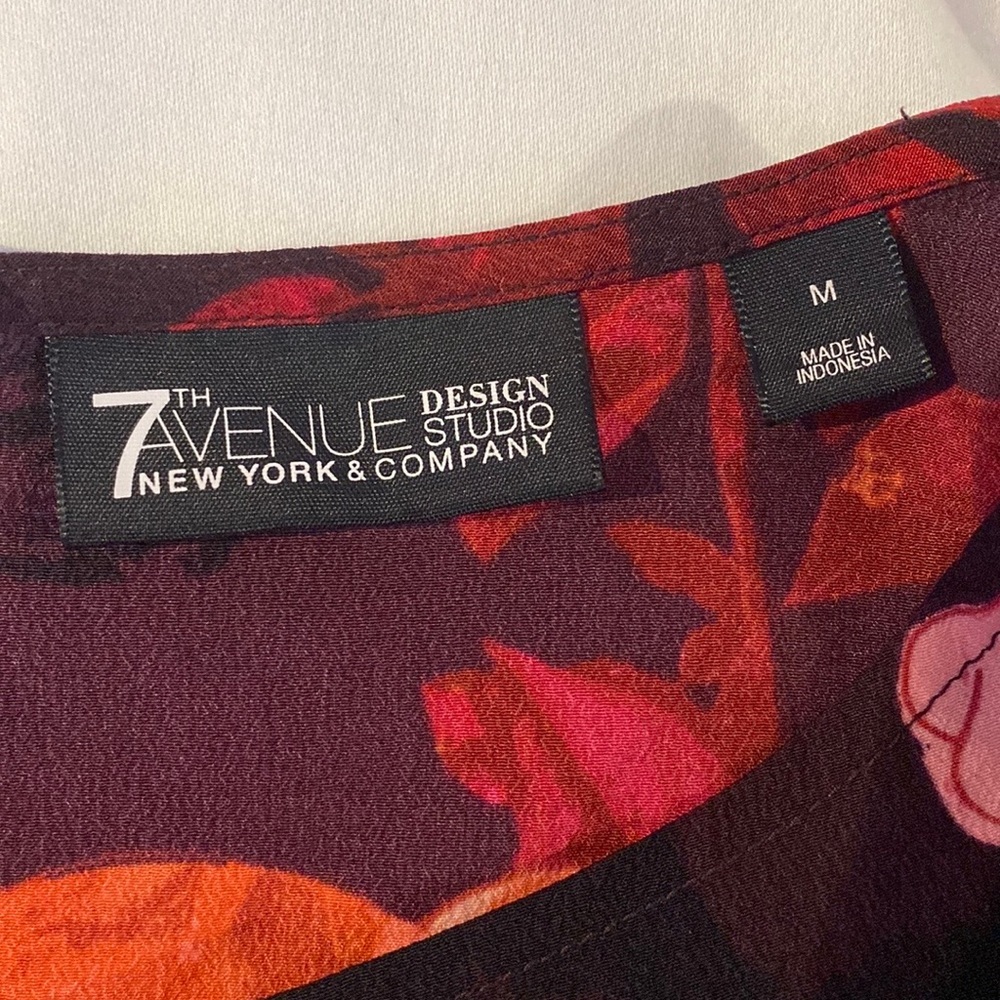 7th Avenue studio red and black blouse - Picture 3 of 5